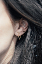 Load image into Gallery viewer, Rhea Earring 14ct gold

