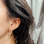 Load image into Gallery viewer, Lightweight Gold Round Hoop Earrings 14ct gold - 25mm
