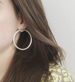 Load image into Gallery viewer, Hades Earring Small silver

