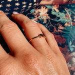 Load image into Gallery viewer, Circle Ring gold
